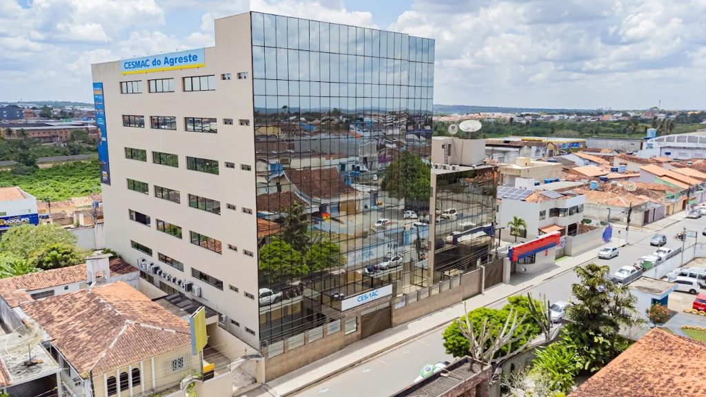 Cesmac emite nota sobre confusão por cadeira e agressão na unidade Agreste