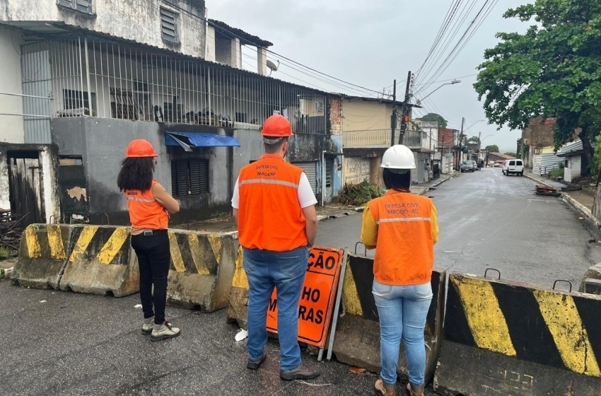 Gruta do Padre é reaberta para trânsito após interdição em Maceió