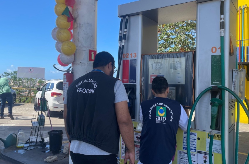 Procon Maceió realiza fiscalização em postos de combustíveis