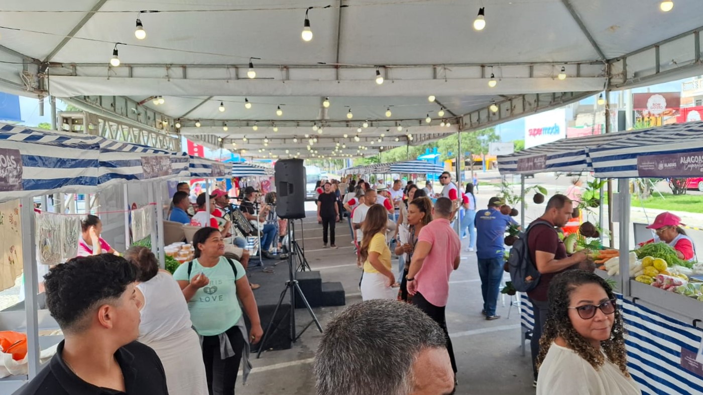 Circuito Regional de Feiras da Agricultura Familiar e Economia Solidária chega a Delmiro Gouveia