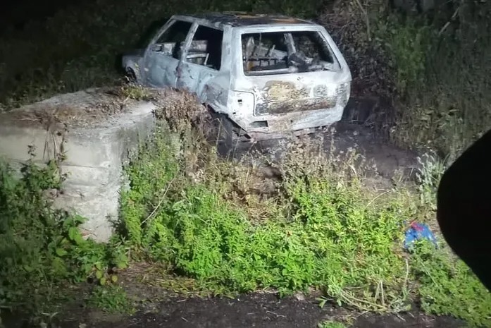 Corpos carbonizados são encontrados em veículo em Marechal Deodoro