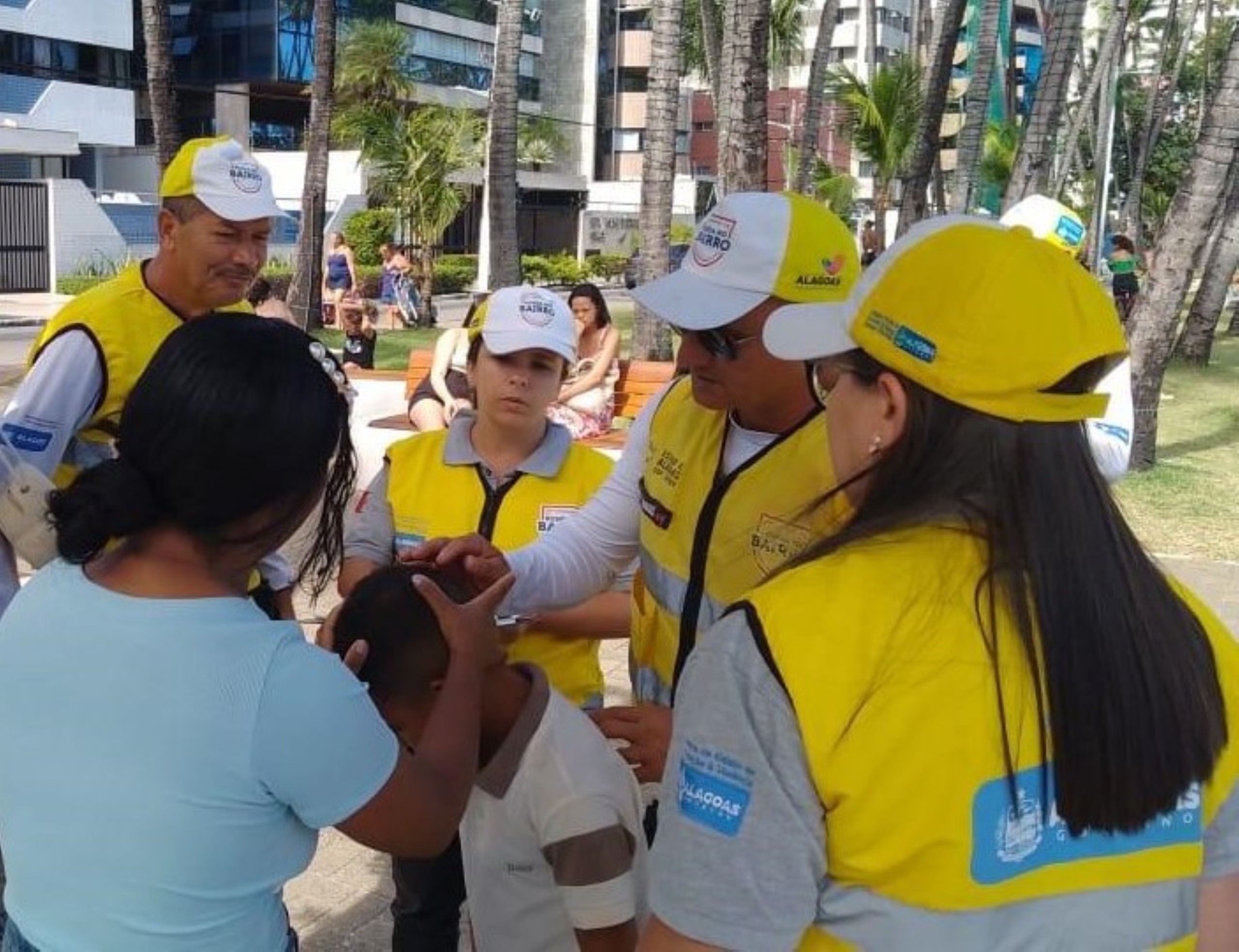 Ronda no Bairro reforça ações preventivas nas praias de Maceió