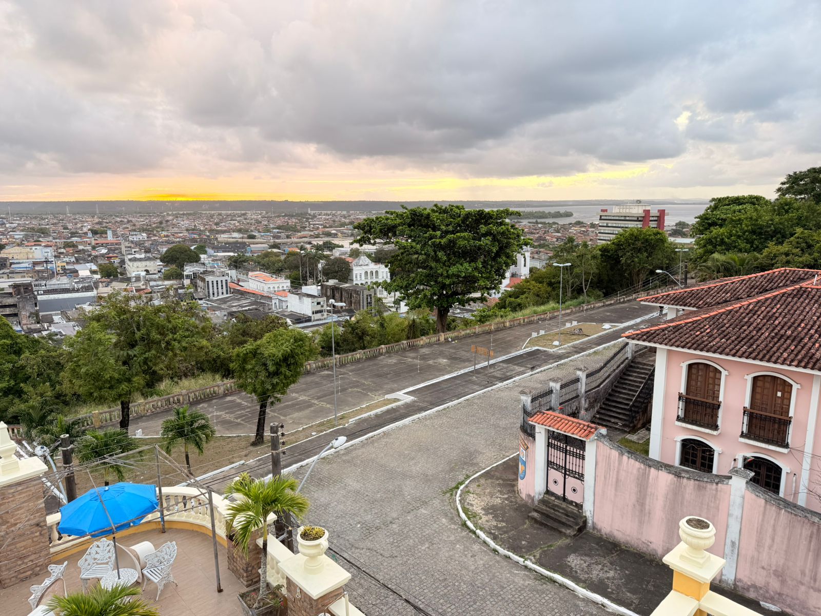 Mirante Ambrósio Lira volta a ser palco de arte e convivência em Maceió