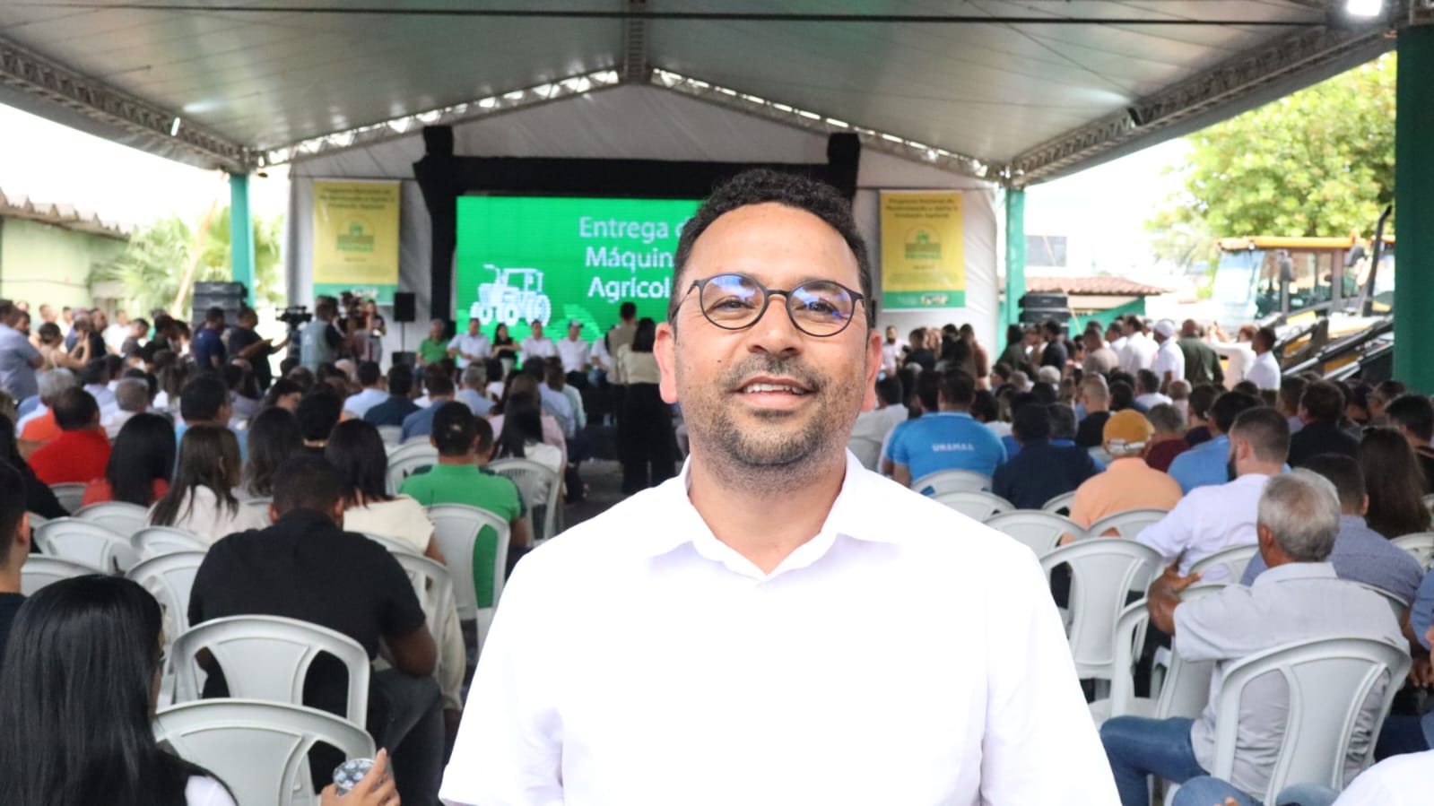 Unicafes marca presença na entrega de novas máquinas agrícolas em Alagoas
