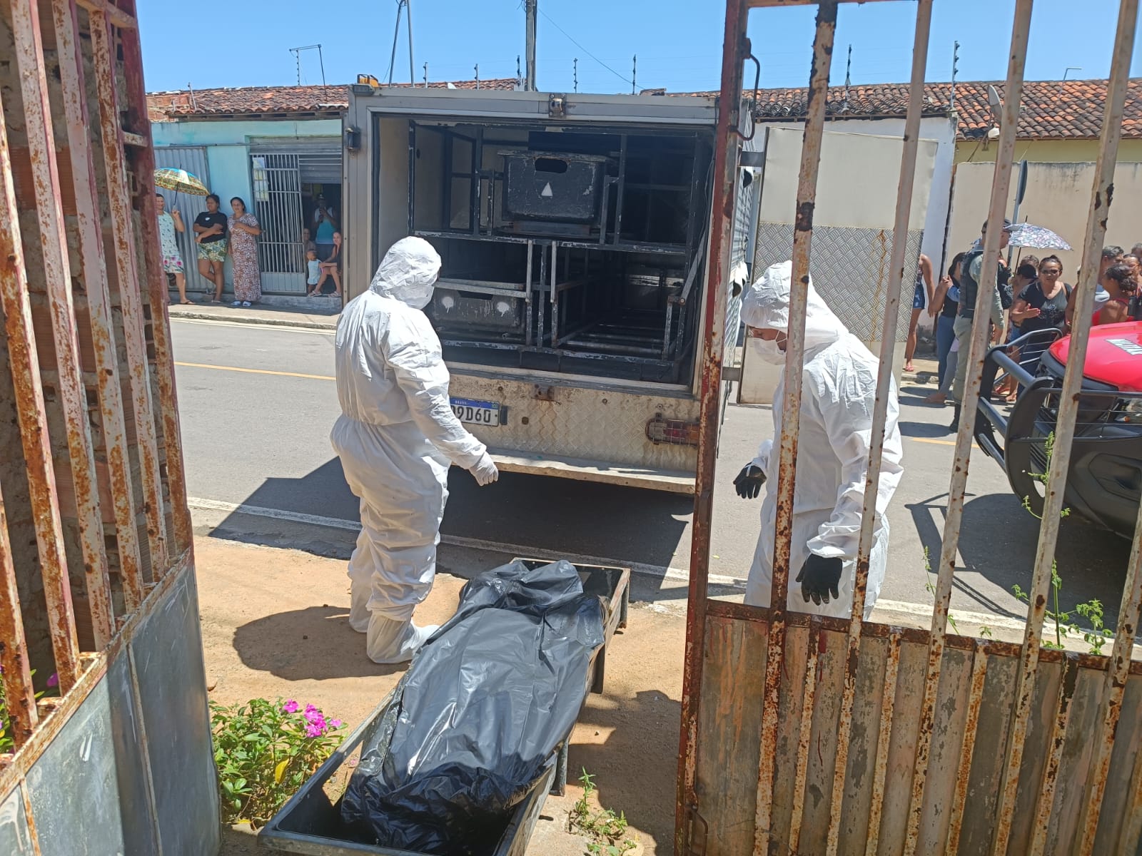 Mulher é encontrada morta dentro de casa no Residencial Agreste, em Arapiraca