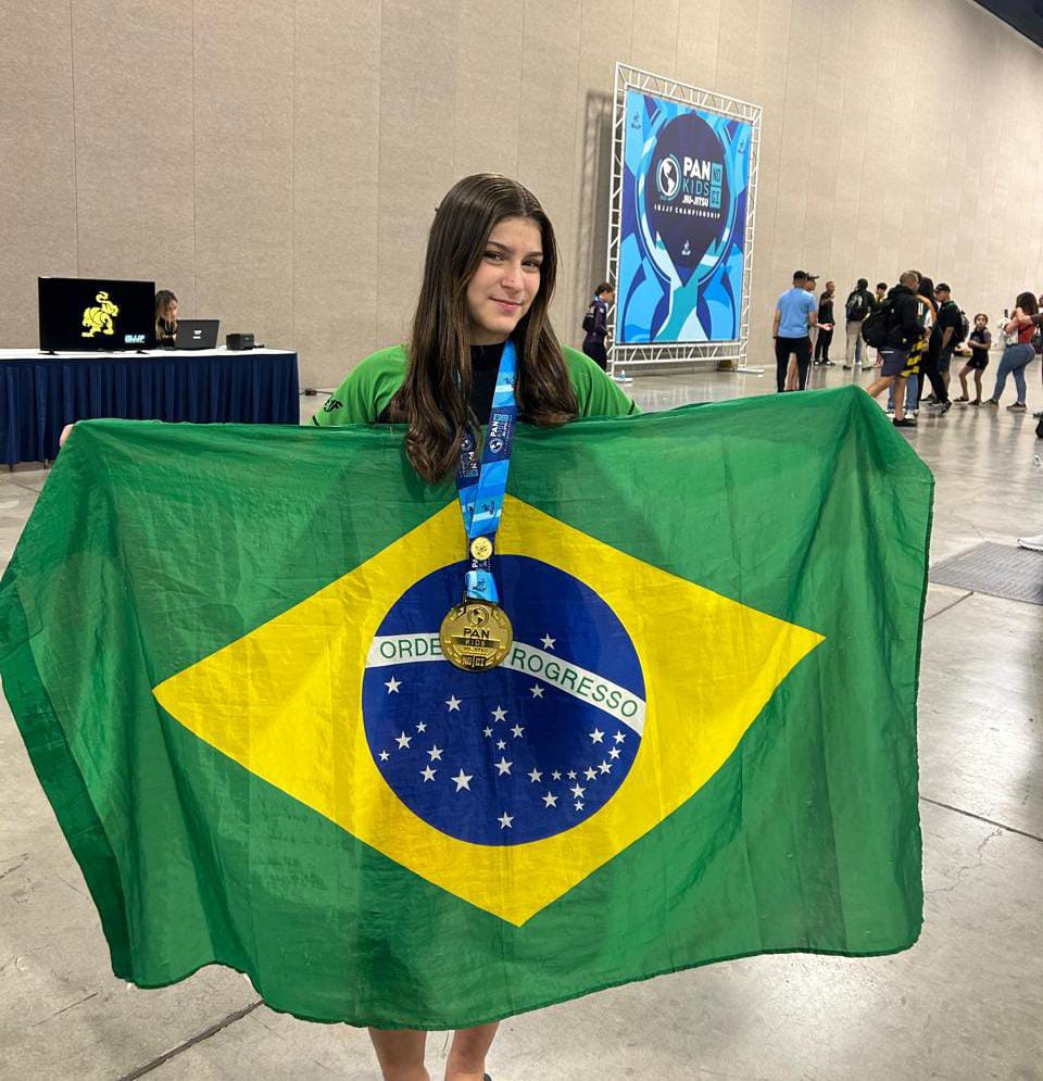 Atleta alagoana conquista medalha de ouro em competição internacional de jiu-jitsu