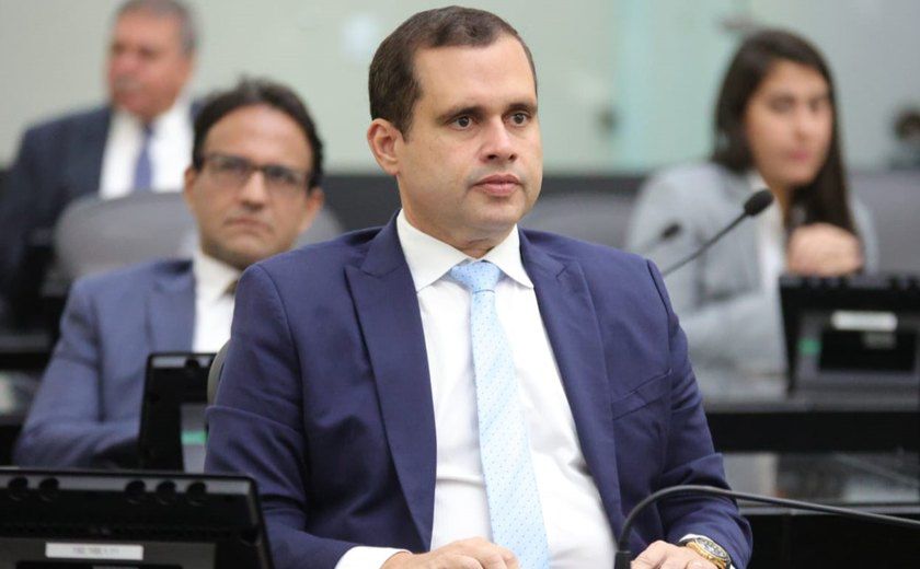 Aprovado projeto que permite pagamento via PIX de IPVA, multas e licenciamento em Alagoas