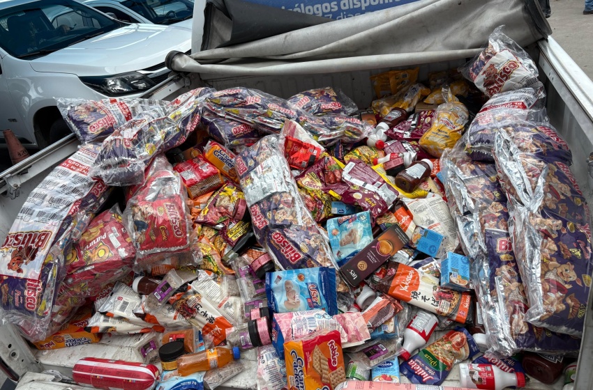 Vigilância Sanitária de Maceió apreende 250 kg de alimentos impróprios em feira na Levada