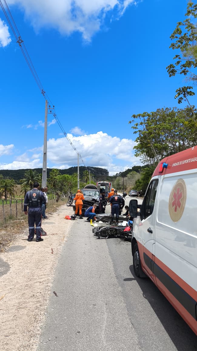 Casal morre após colisão entre caminhonete e moto em Maceió