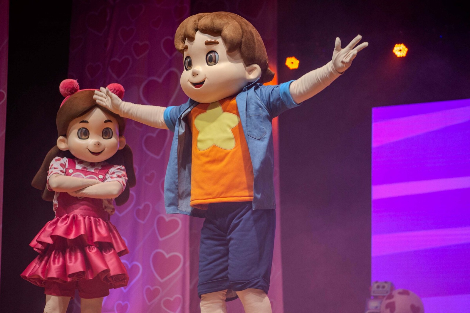 Show de bonecos dos irmãos Maria Clara e JP chega a Maceió