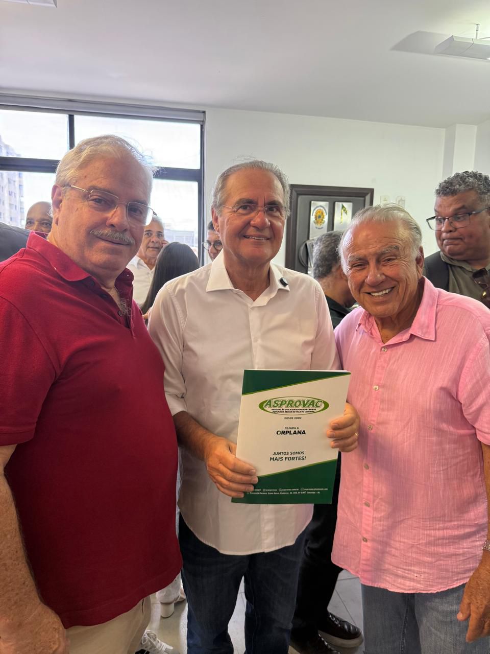 Presidente da Faeal busca apoio para setor da cana com Renan Calheiros