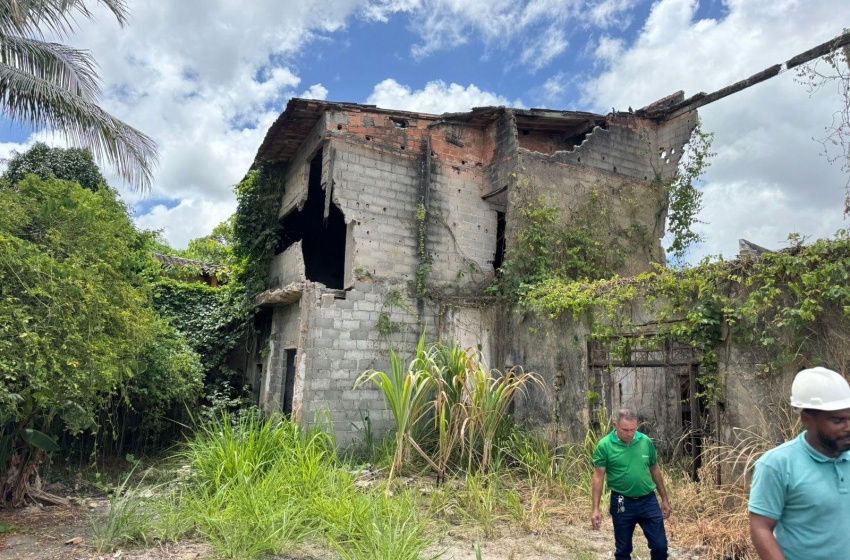 Defesa Civil recomenda demolição de casa em Maceió para evitar acidentes