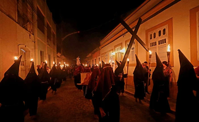 Procissão do Fogaréu reúne fiéis nesta quinta em Marechal Deodoro