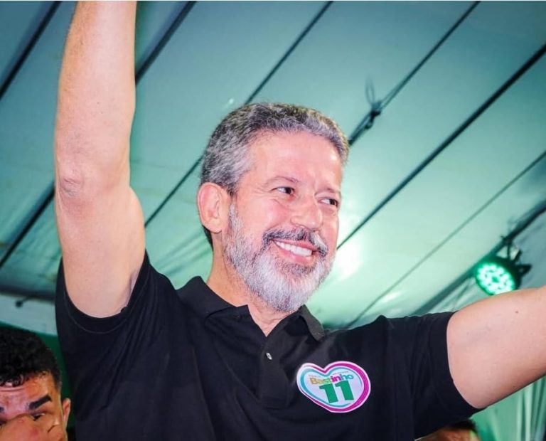 Arthur Lira fortalece base e amplia protagonismo rumo ao Senado