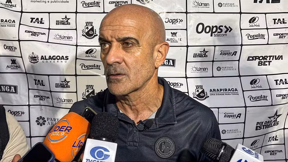 Schülle critica arbitragem após derrota do ASA para Juazeirense na Bahia