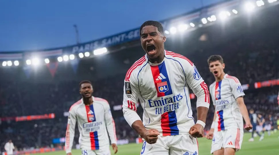 Endrick supera feito de Mbappé na temporada após brilhar contra o PSG