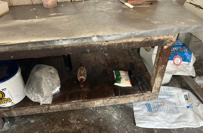 Vigilância Sanitária fecha padaria no Jacintinho por falta de higiene