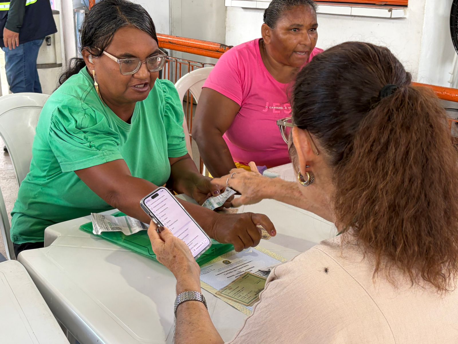 MDA realiza mutirão de documentação para agricultoras em Ouro Branco
