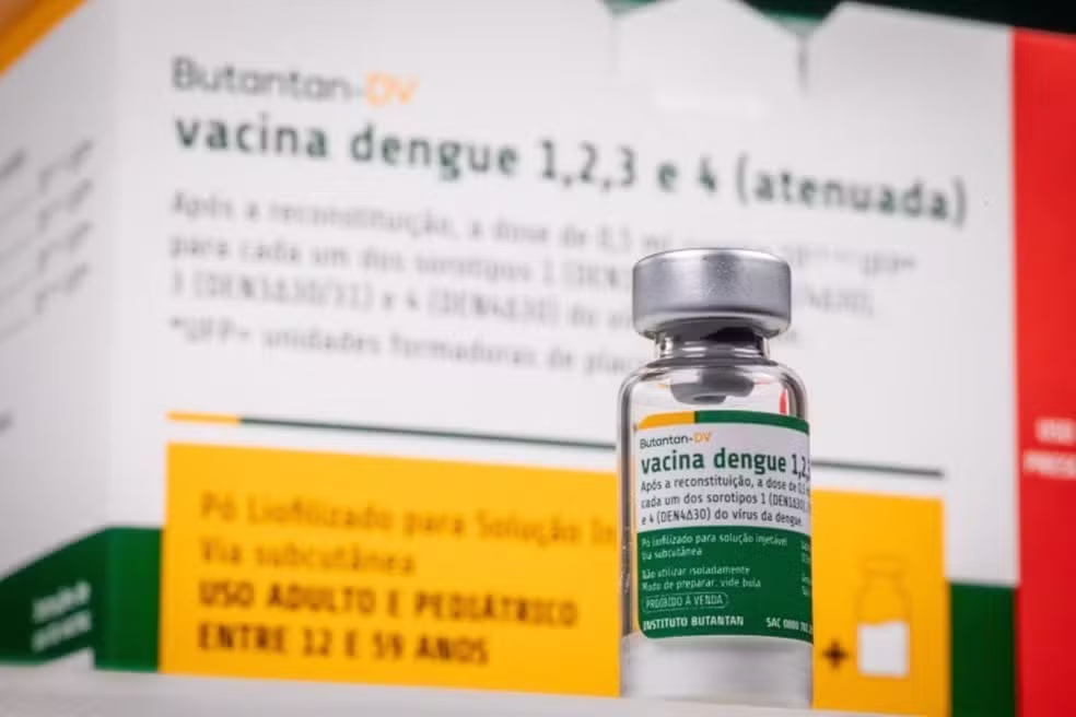 Ministério suspende aplicação da vacina da dengue do Butantan no Brasil