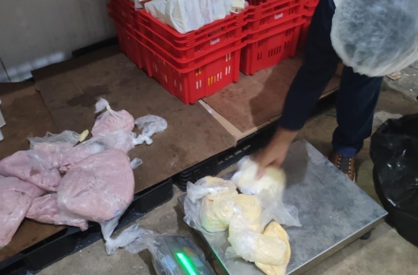Vigilância Sanitária apreende 700 kg de alimentos vencidos no São Jorge