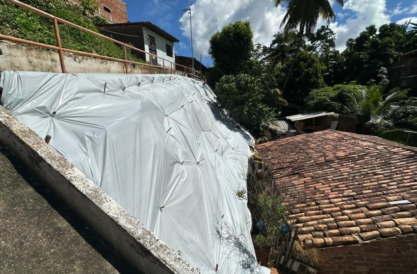 Proteção de encostas alcança 104 áreas de risco em Maceió