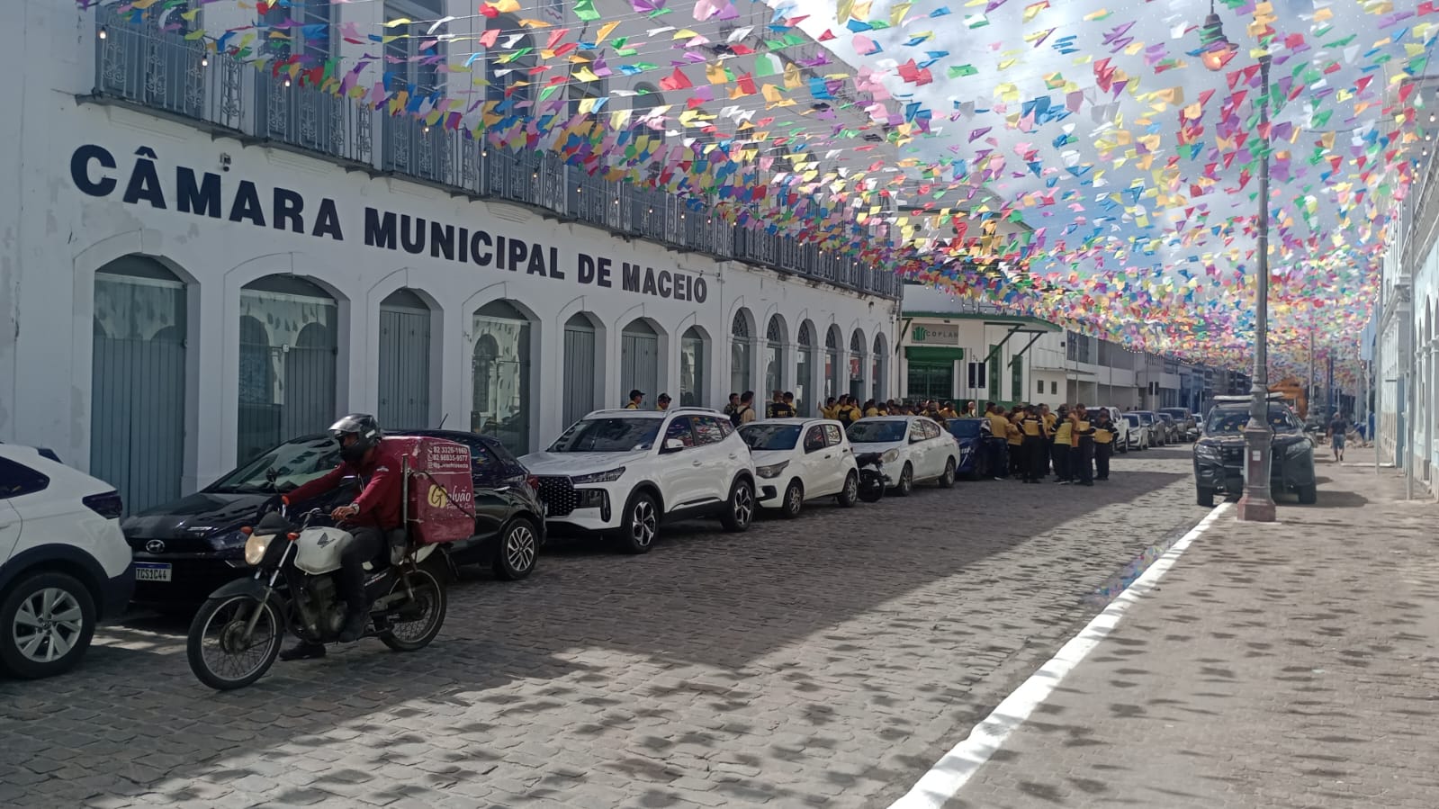 Impasse na Câmara de Maceió barra projetos de servidores e ameaça o São João Massayó 2026