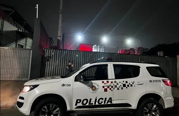 Ex-sócio é procurado após empresário ser morto em empresa de reciclagem
