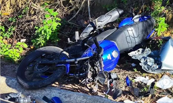 Grave colisão entre moto e carro deixa dois feridos em Coruripe