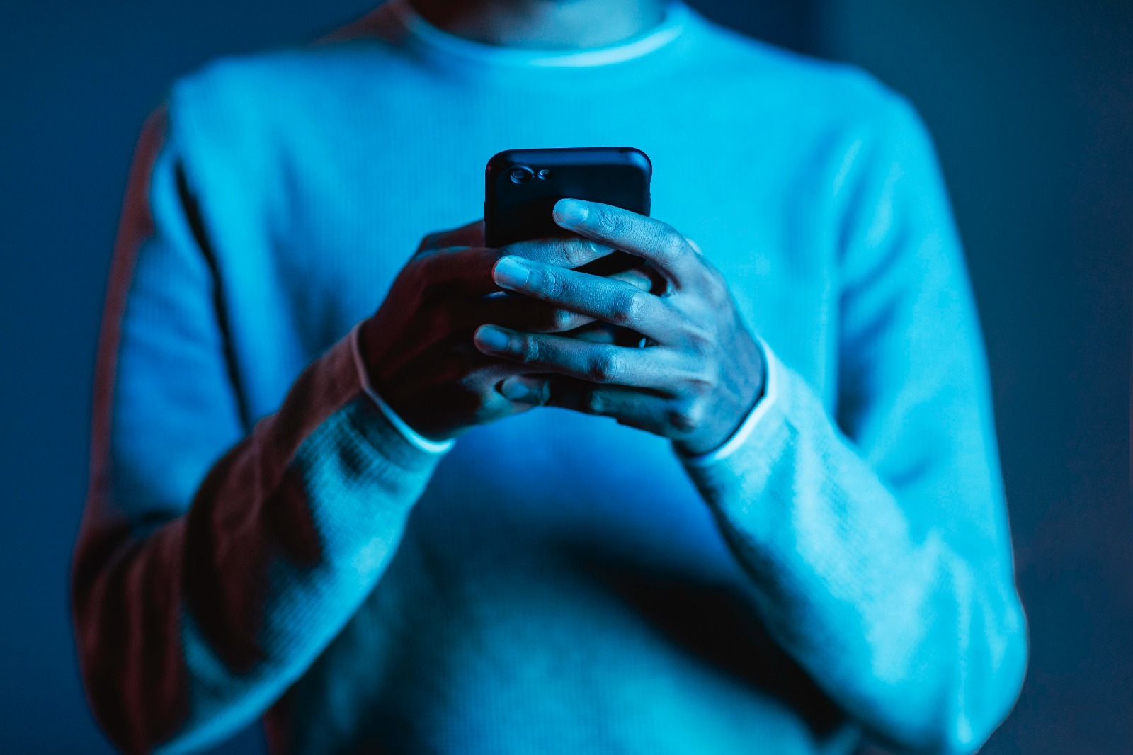 Cooperativa orienta como evitar cair em golpes virtuais ao realizar pagamentos