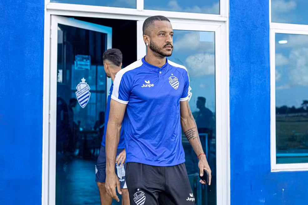 Rafael Castro é regularizado pelo BID e deve estrear em duelo contra o Uberlândia