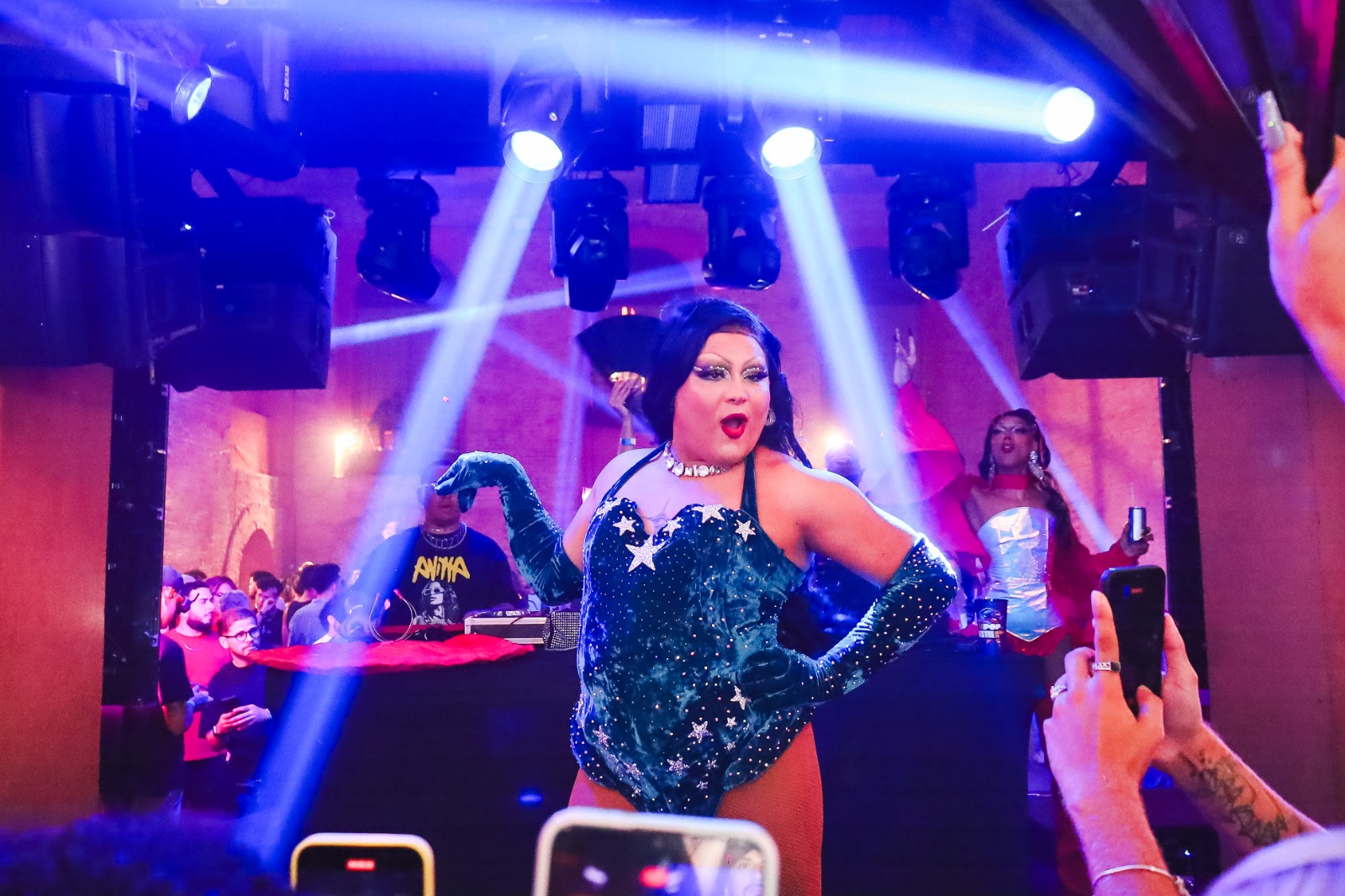 Maceió Pop Festival 2026 valoriza cena drag alagoana com grandes performances