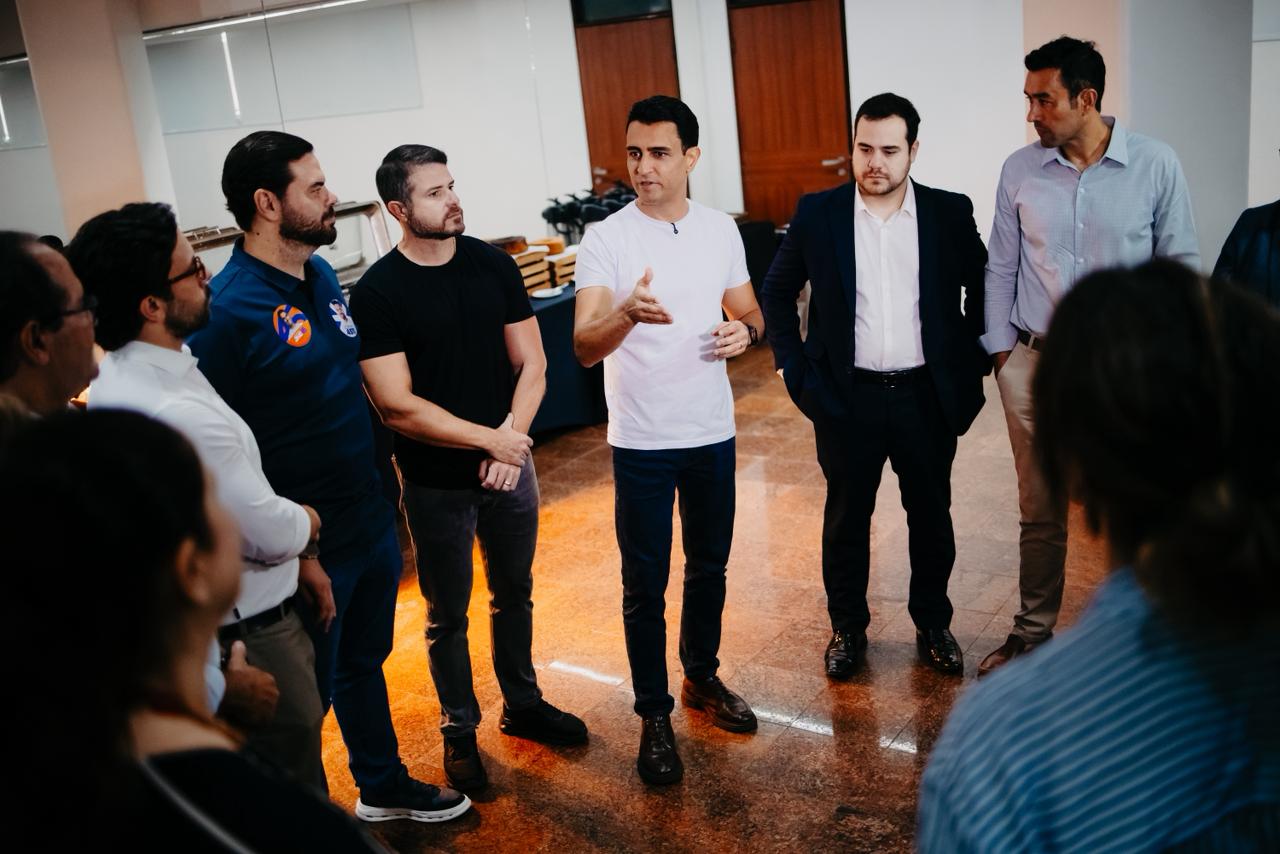 JHC faz reunião com lideranças do setor turístico de Alagoas