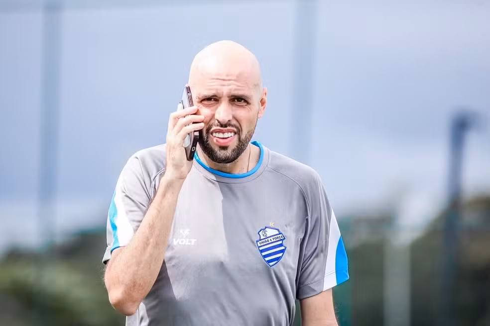 Hugo Leahy diz que Rafael Tenório mantém o plano de assumir o CSA