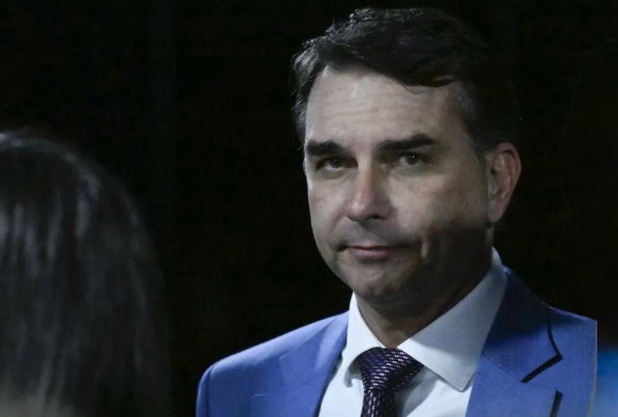 Flávio usou imóvel de ex-cunhado de Vorcaro em SP, diz revista Piauí