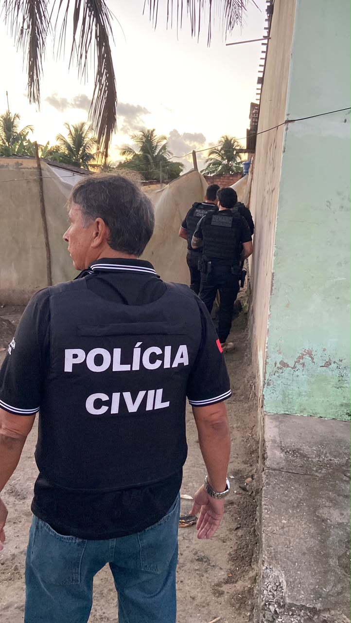 Foragido por homicídio é preso durante operação contra o tráfico em Boca da Mata
