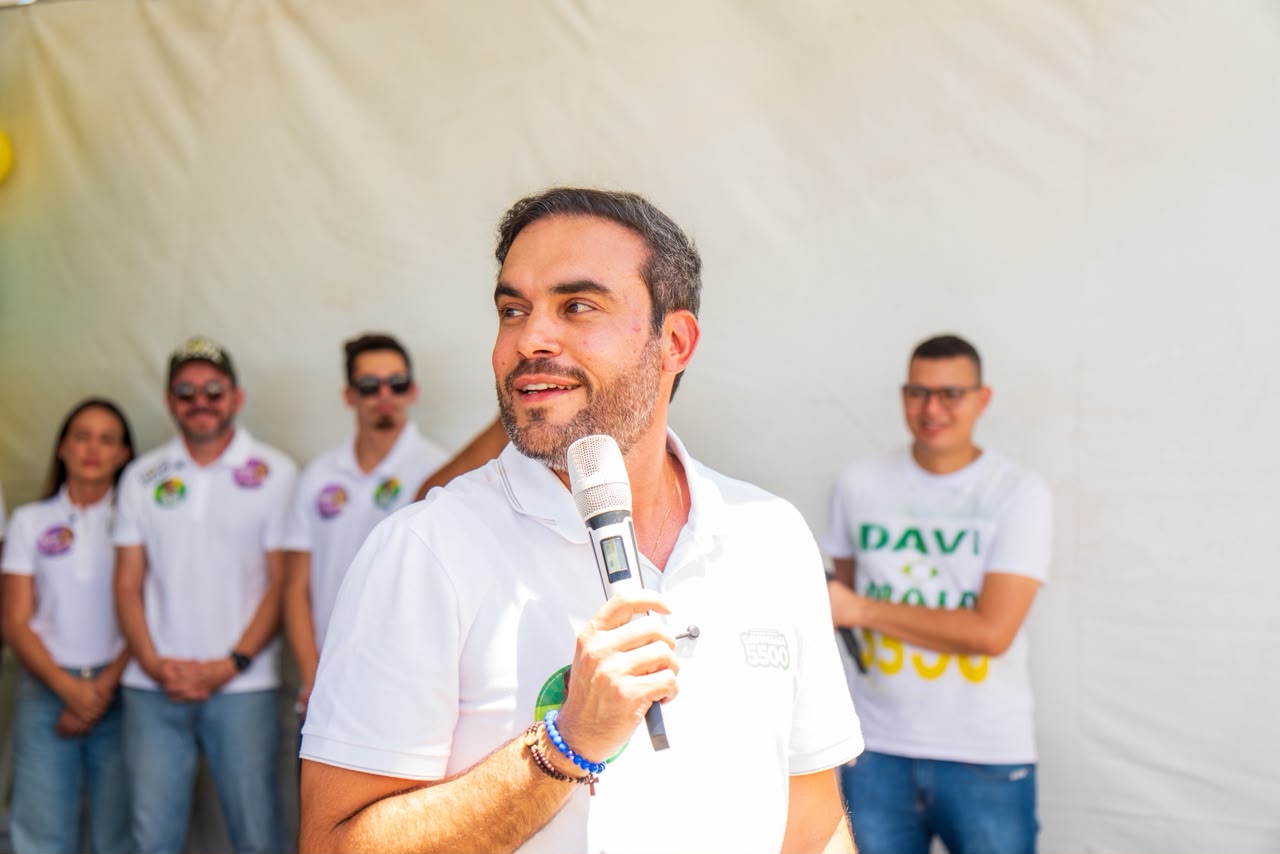 Davi Maia reúne lideranças de 94 municípios e reforça compromissos com AL