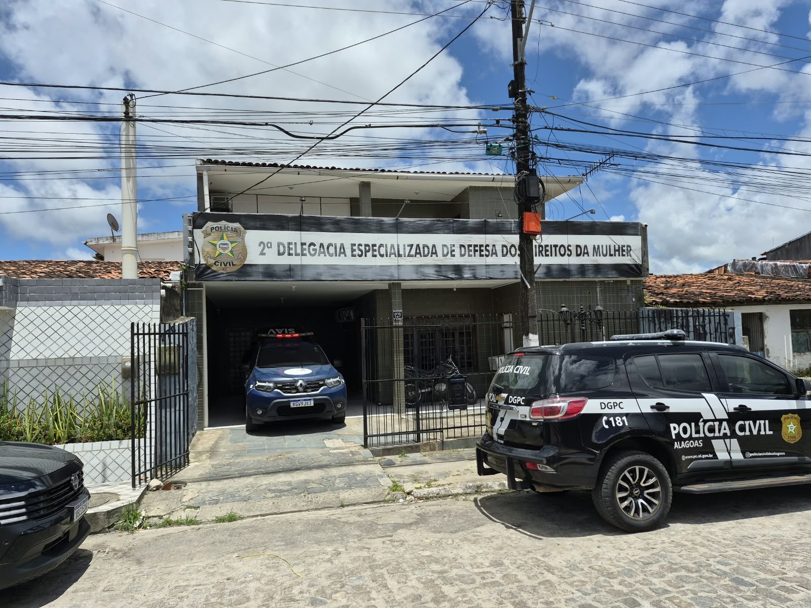 Homem é detido após agredir ex-esposa em Chã de Bebedouro