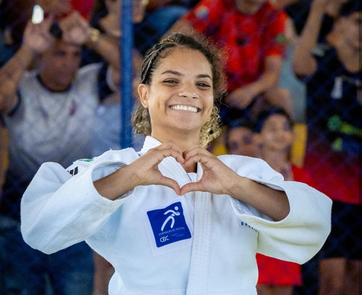Judoca alagoana busca reconhecimento após conquistar medalhas pelo Brasil