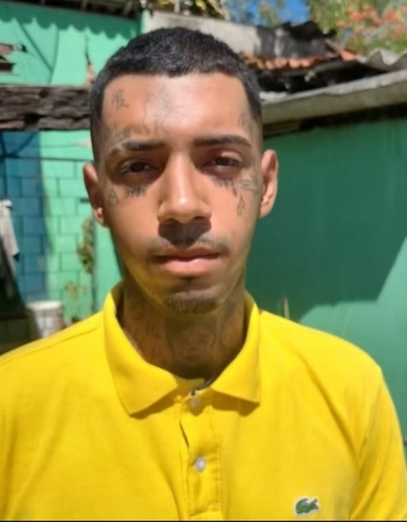 Homem de 22 anos é assassinado na frente da companheira e da filha bebê